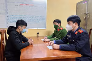 Bàn Văn Hưng tại cơ quan công an. Ảnh: Công an tỉnh Tuyên Quang