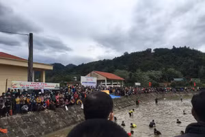 Hội thi thu hút đông đảo nhân dân và du khách tham dự