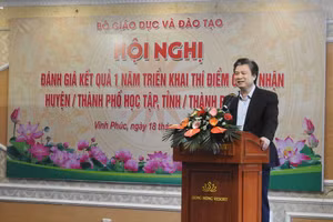 Thứ trưởng Nguyễn Hữu Độ chủ trì hội nghị.