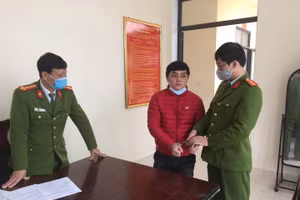 Đối tượng Bình tại cơ quan công an. Ảnh: CA Tuyên Quang.