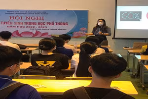 Một hội nghị tư vấn tuyển sinh được tổ chức tại Trường THCS Khai Quang.