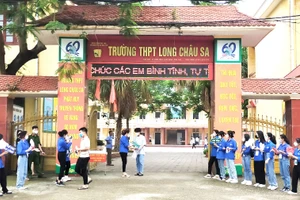 Điểm thi Trường THPT Long Châu Sa.