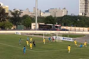 Tình huống dẫn đến bàn thắng duy nhất của trận đấu cho CLB Hải Nam