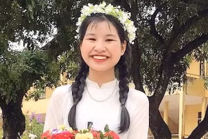 Vũ Thị Thi trở thành thủ khoa khối D toàn quốc năm 2022.