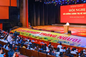 Quang cảnh hội nghị