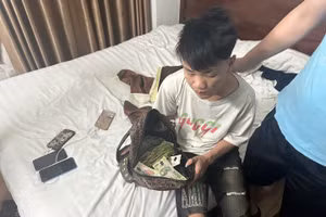 Cơ quan Công an bắt giữ Khánh Văn Tùng.