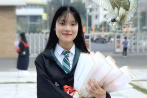 Em Trương Hà Phương, lớp 12 Chuyên Toán trường THPT Chuyên Hùng Vương, tỉnh Phú Thọ.