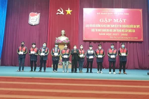 Sở GD&ĐT Phú Thọ gặp mặt các giáo viên, học sinh đội tuyển trước khi kỳ thi diễn ra