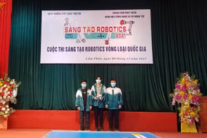 Học sinh Trường THPT Long Châu Sa (Phú Thọ) tham dự cuộc thi