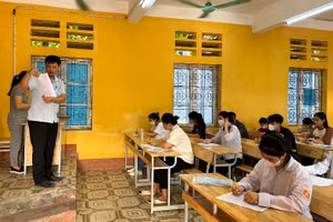 Thí sinh tại Hội đồng thi Trường THPT Long Châu Sa