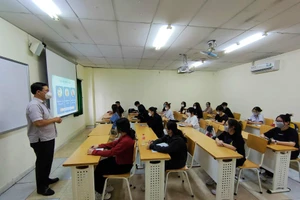 Sinh viên Trường ĐH Tài chính- Marketing(UFM) trong giờ học