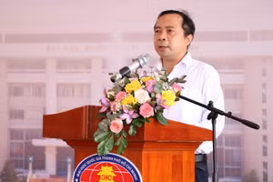 PGS. TS Vũ Hải Quân - Giám đốc Đại học Quốc gia TPHCM phát biểu tại lễ phát động cuộc thi.