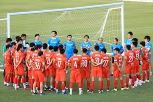 HLV Park chốt danh sách 25 cầu thủ đội tuyển Việt Nam sang Saudi Arabia.