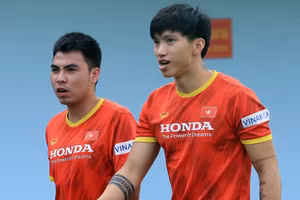 Đoàn Văn Hậu tiếp tục phải tập theo giáo án riêng để phục hồi chấn thương.