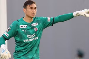 Đặng Văn Lâm lần đầu được bắt chính ở Cerezo Osaka 