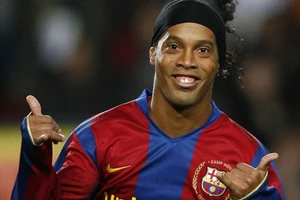 Ronaldinho phủ nhận việc theo nghiệp HLV bóng đá.