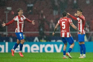 Atletico đã vươn lên dẫn đầu bảng xếp hạng…
chơi xấu ở Cúp C1 