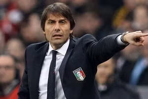 HLV Antonio Conte cho rằng tuyển Anh còn nhiều hạn chế
