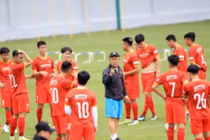 Tuyển Việt Nam bị trừ khá nhiều điểm sau trận thua Saudi Arabia.