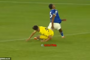 Wesley Fofana gặp chấn thương kinh hoàng trong trận giao hữu