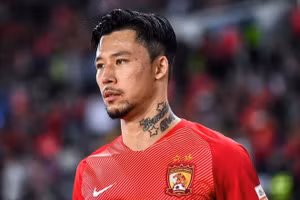 Hậu vệ Zhu Chenjie dính chấn thương khá nặng trong buổi tập gần đây.