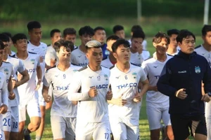 Lãnh đạo HAGL không đồng ý đề xuất V.League đá tập trung.