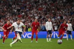 Bàn thắng của Harry Kane giúp tuyển Anh vào chung kết Euro 2020.