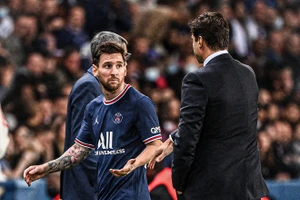 Messi thất vọng khi bị HLV Pochettino thay ra giữa chừng ở trận gặp Lyon