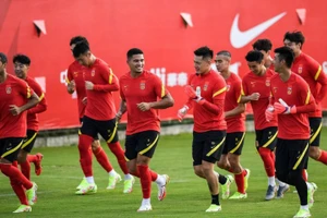 Tuyển Trung Quốc hầu như hết cơ hội dự World Cup 2022.