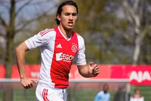 Tiền đạo Ezra Walian tự tin trước trận gặp Việt Nam.