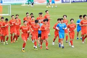 Tuyển Việt Nam tích cực tập luyện tại Saudi Arabia