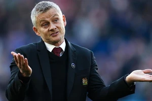 HLV Solskjaer thừa nhận MU thua xứng đáng Leicester City.