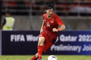 Tuấn Anh được bình chọn là cầu thủ xuất sắc nhất trận Việt Nam và Malaysia.