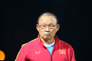 HLV Park Hang Seo không hài lòng về trọng bài người Jordan.