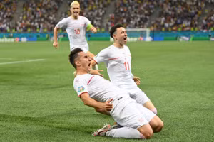 Thụy Sĩ vào vòng Tứ kết EURO 2020.