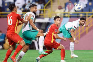 Tuyển Việt Nam thua tiếc nuối trước Australia.