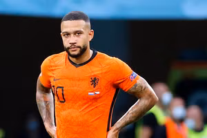 Memphis Depay hoàn toàn vô hại ở trận gặp Czech.