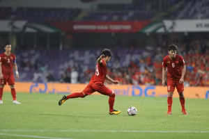 Tiền vệ Quang Hải được kỳ vọng sẽ ghi bàn vào lưới tuyển Nhật Bản.