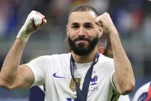 Karim Benzema tiếp tục nổ súng cho Real Madrid ở Champions League