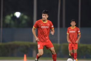 Hoàng Đức có màn trình diễn nhạt nhòa ở trận gặp Saudi Arabia.