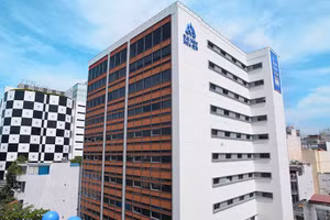 Trường ĐH Hoa Sen trong 4 năm có đến 5 hiệu trưởng nhận 
“ghế nóng”.