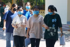 Thí sinh Nghệ An dự thi Tốt nghiệp THPT năm 2020