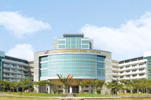 Trường ĐH Tôn Đức Thắng (Q.7, TPHCM).