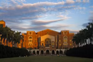 Để đáp ứng nhu cầu của cộng đồng, số lượng các cơ sở giáo dục ĐH đã tăng lên đáng kể. Ảnh: Taiwaninsight