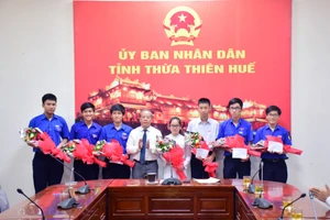 TT - Huế: Lần đầu trao danh hiệu “Học sinh Danh dự toàn trường”