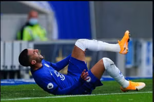 Tân binh đắt giá của Chelsea dính chấn thương ngay trận đầu ra mắt