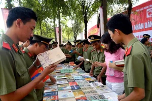 Ngày hội đọc sách tại Trường ĐH An ninh nhân dân