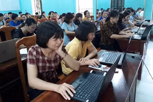 Một buổi tập huấn CNTT cho các thầy, cô giáo 