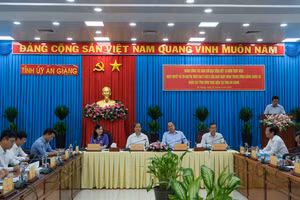 Quang cảnh buổi làm việc.