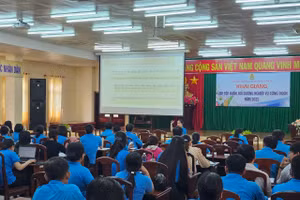 Quang cảnh buổi tập huấn.